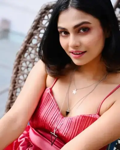 Escort Service Mahisagar